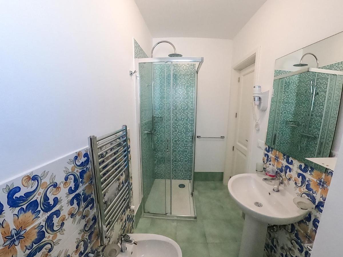 Gyaaim Villa Castro  Eksteriør bilde
